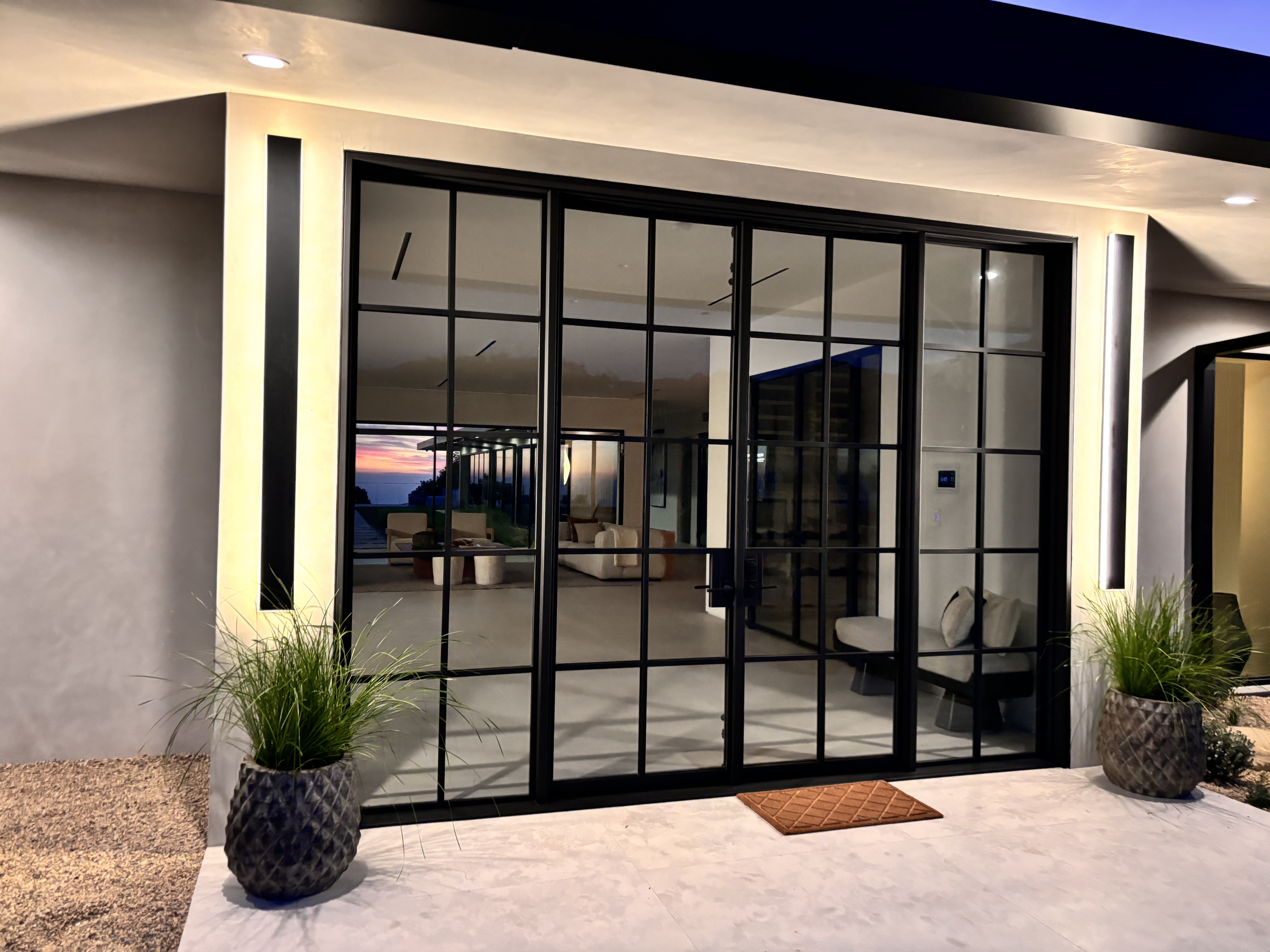 Double doors after paint – IBR Saldana